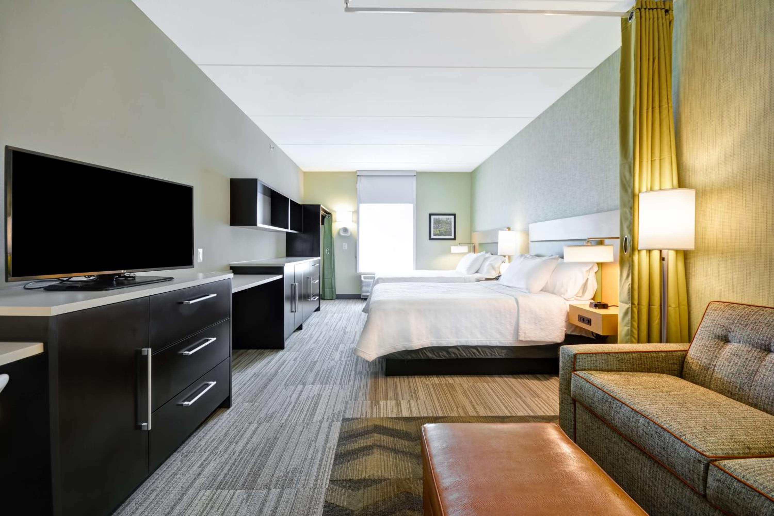 Фото Home2 Suites by Hilton Charles Town