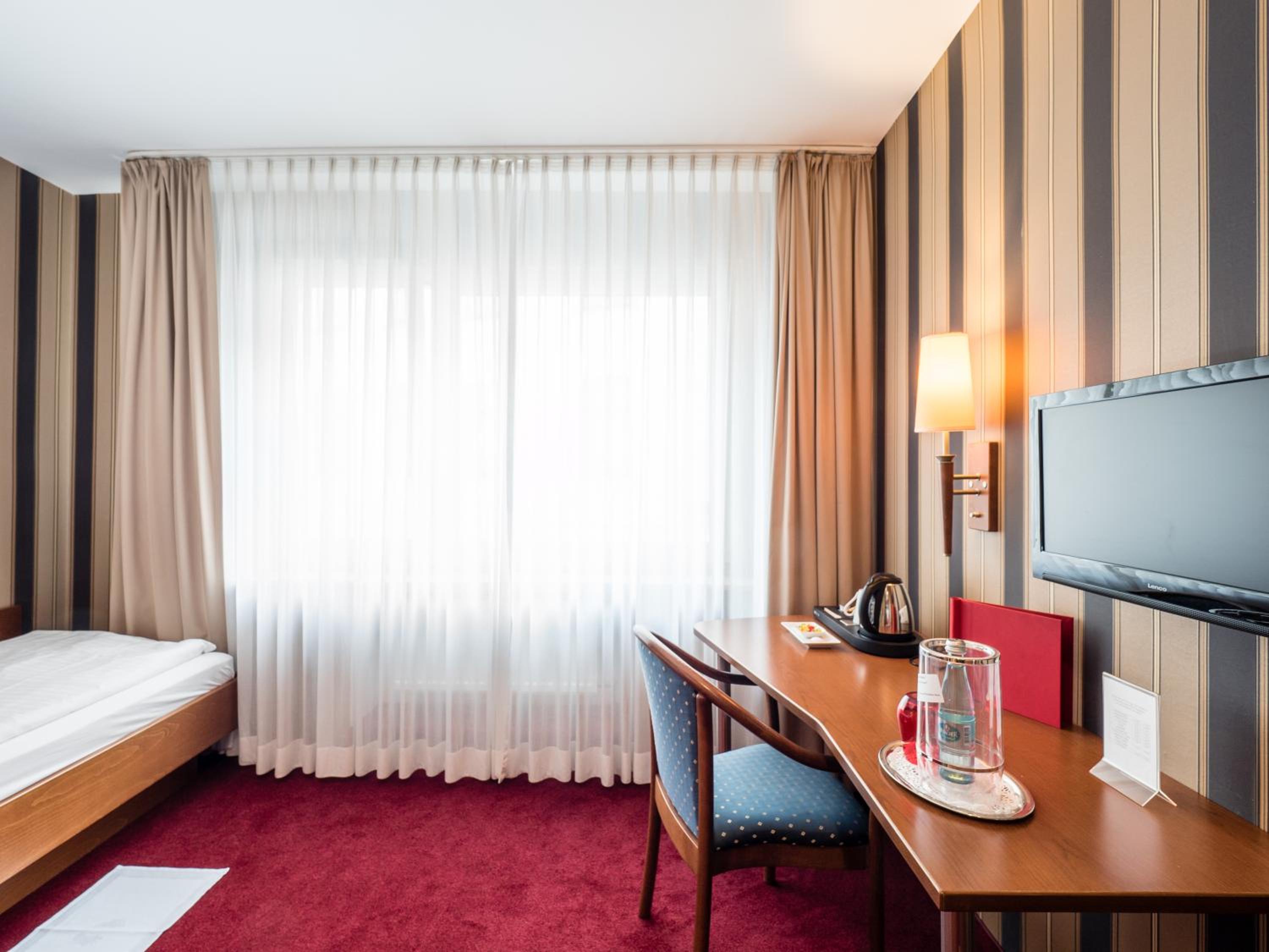 Фото 22065611519