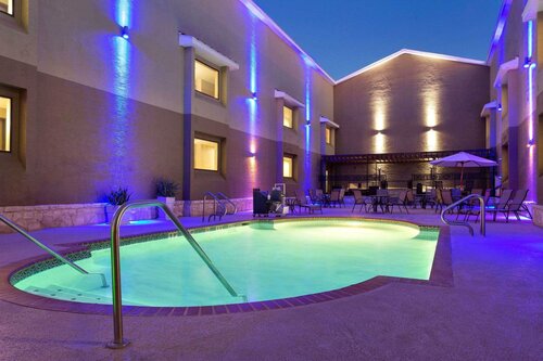 Гостиница Country Inn & Suites by Radisson, Lackland Afb в Сан-Антонио