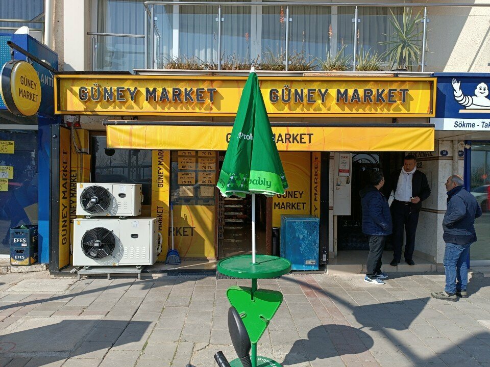 Alcoholic beverages Guney Market, Izmir, photo