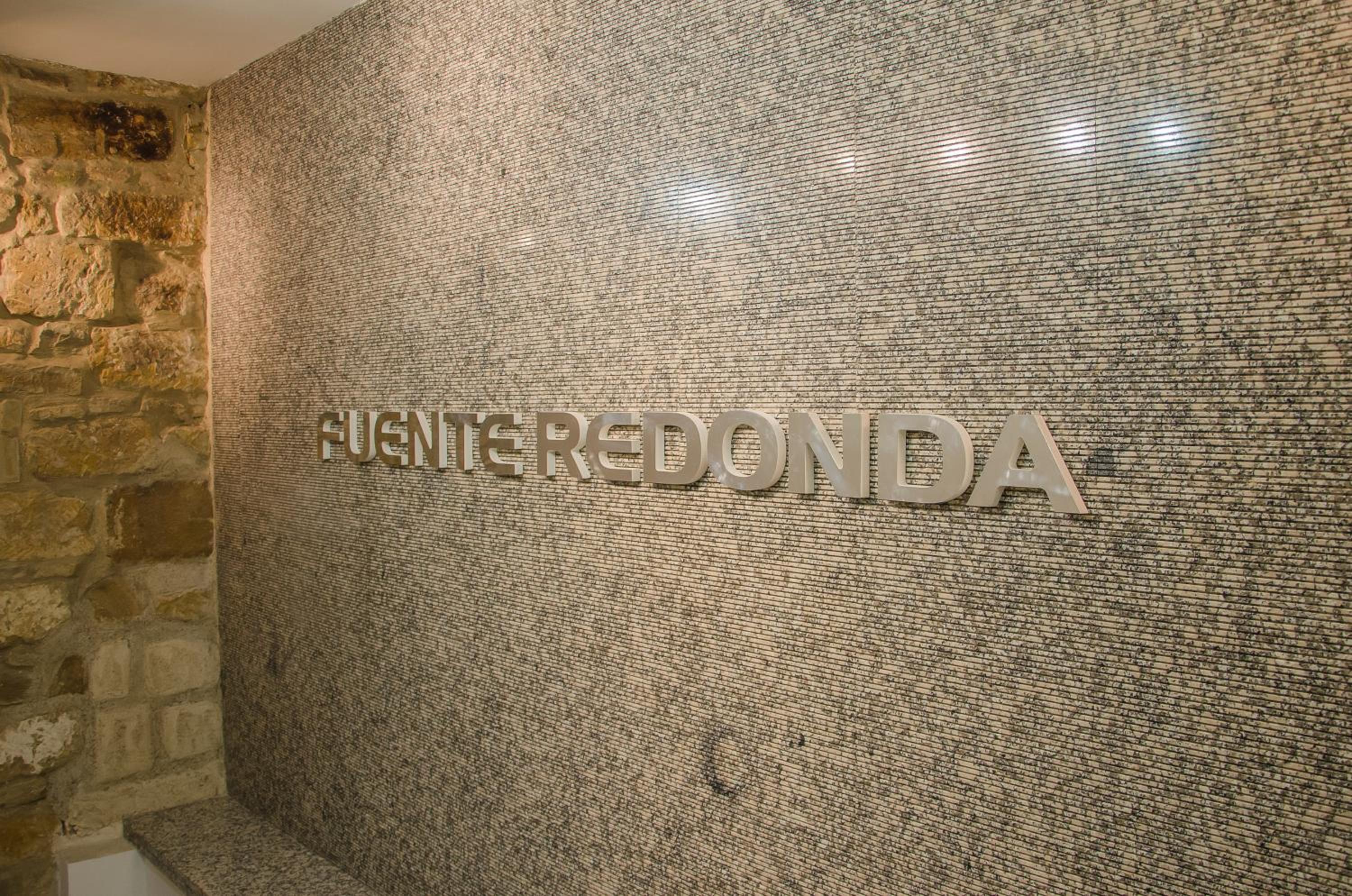 Фото Apartamentos Fuente Redonda