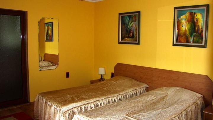 Фото Family Hotel Silvestar