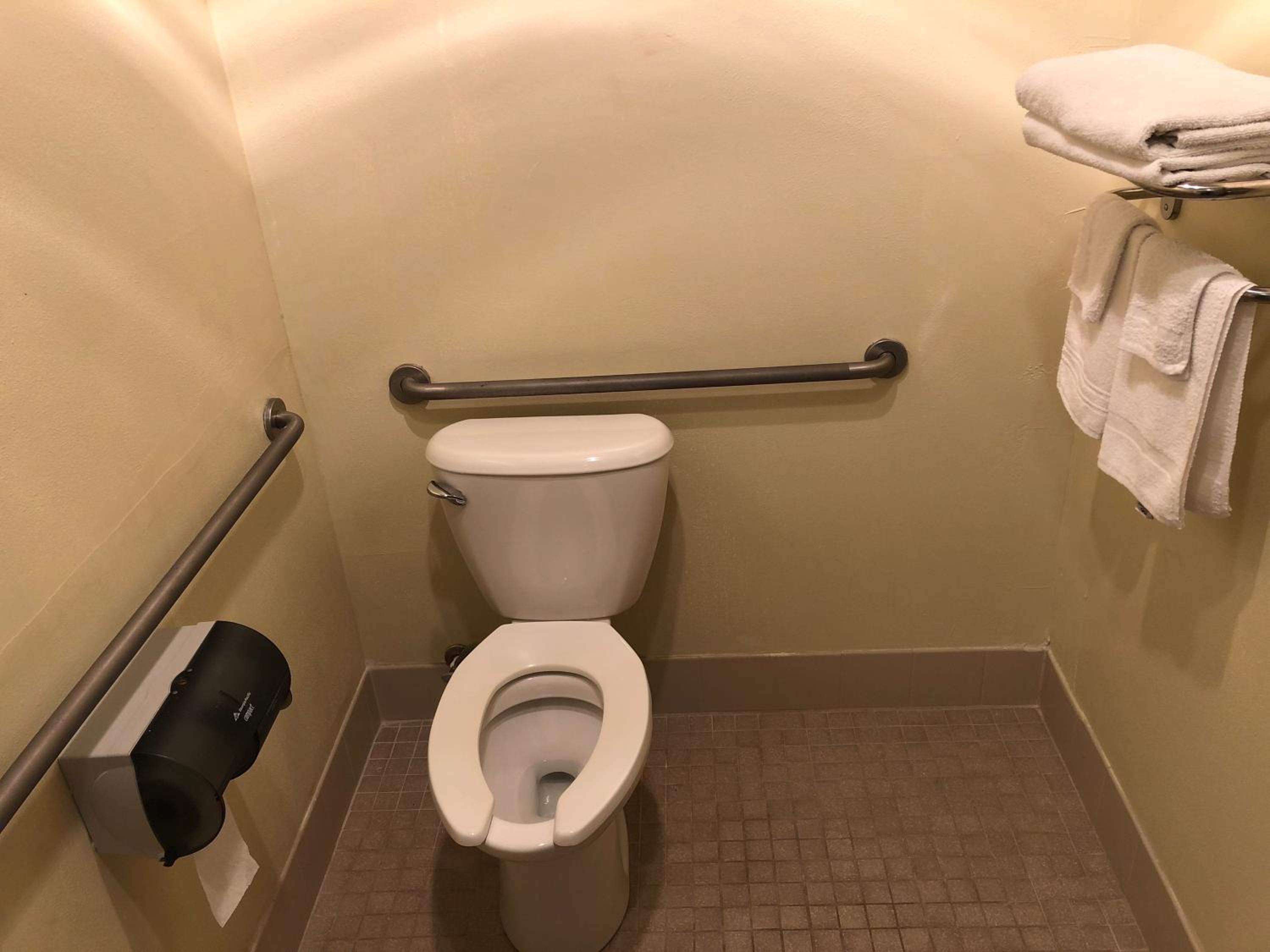 Фото Super 8 by Wyndham Plover Stevens Point Area