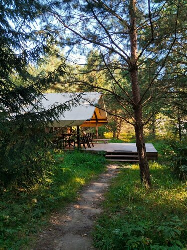 Resort oteller, tesisler Life Is Ugra, Kalujskaya oblastı, foto