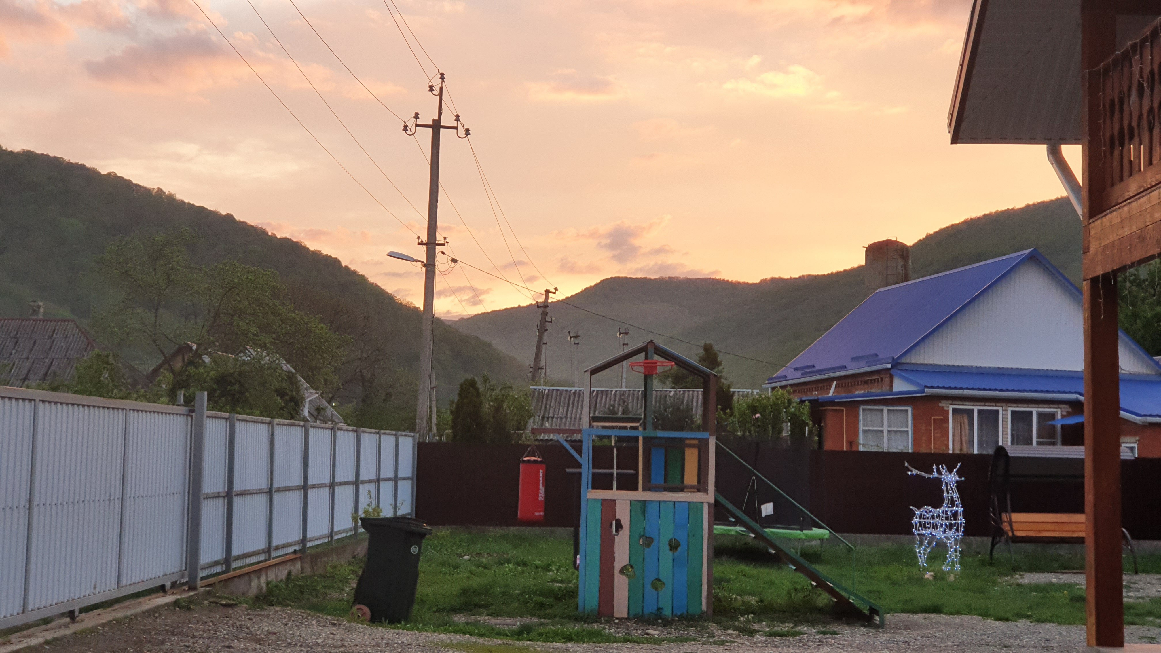 Фото Атмосфера