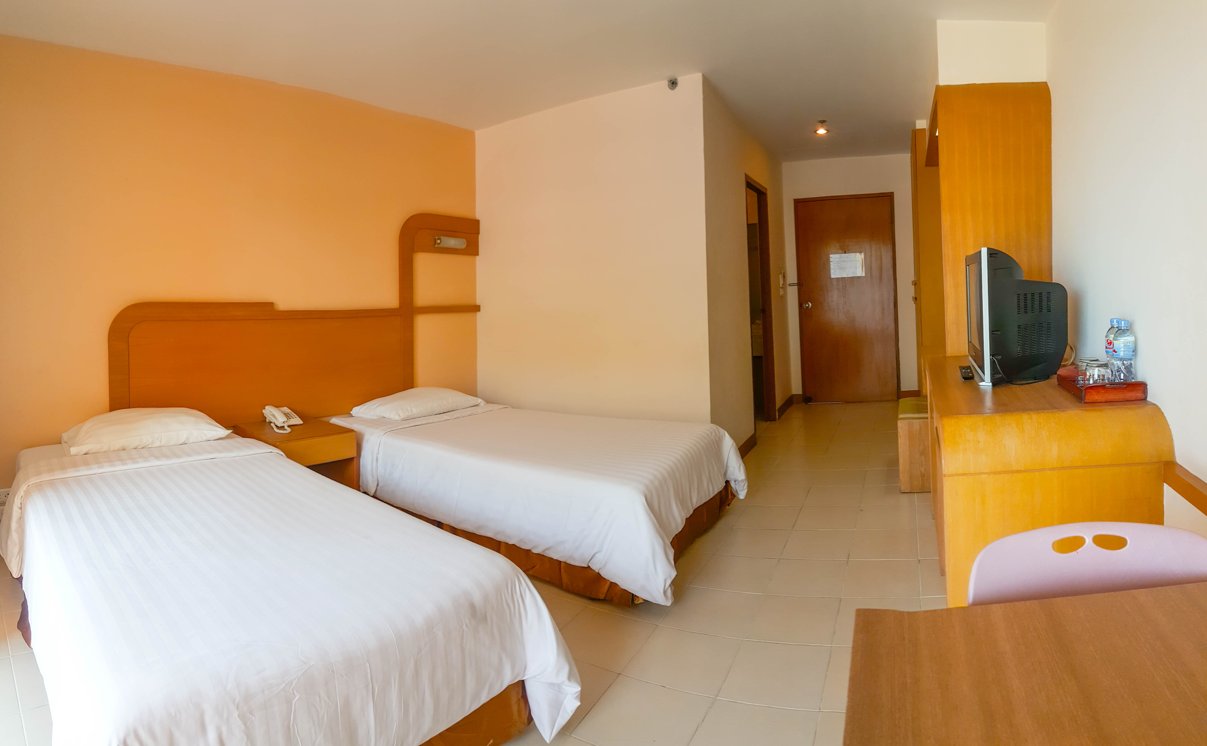 Фото Eastiny Plaza hotel