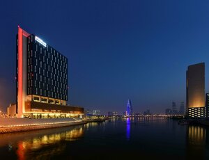 Гостиница Hilton Garden Inn Bahrain Bay