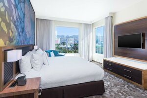 Гостиница Courtyard by Marriott Kingston, Jamaica