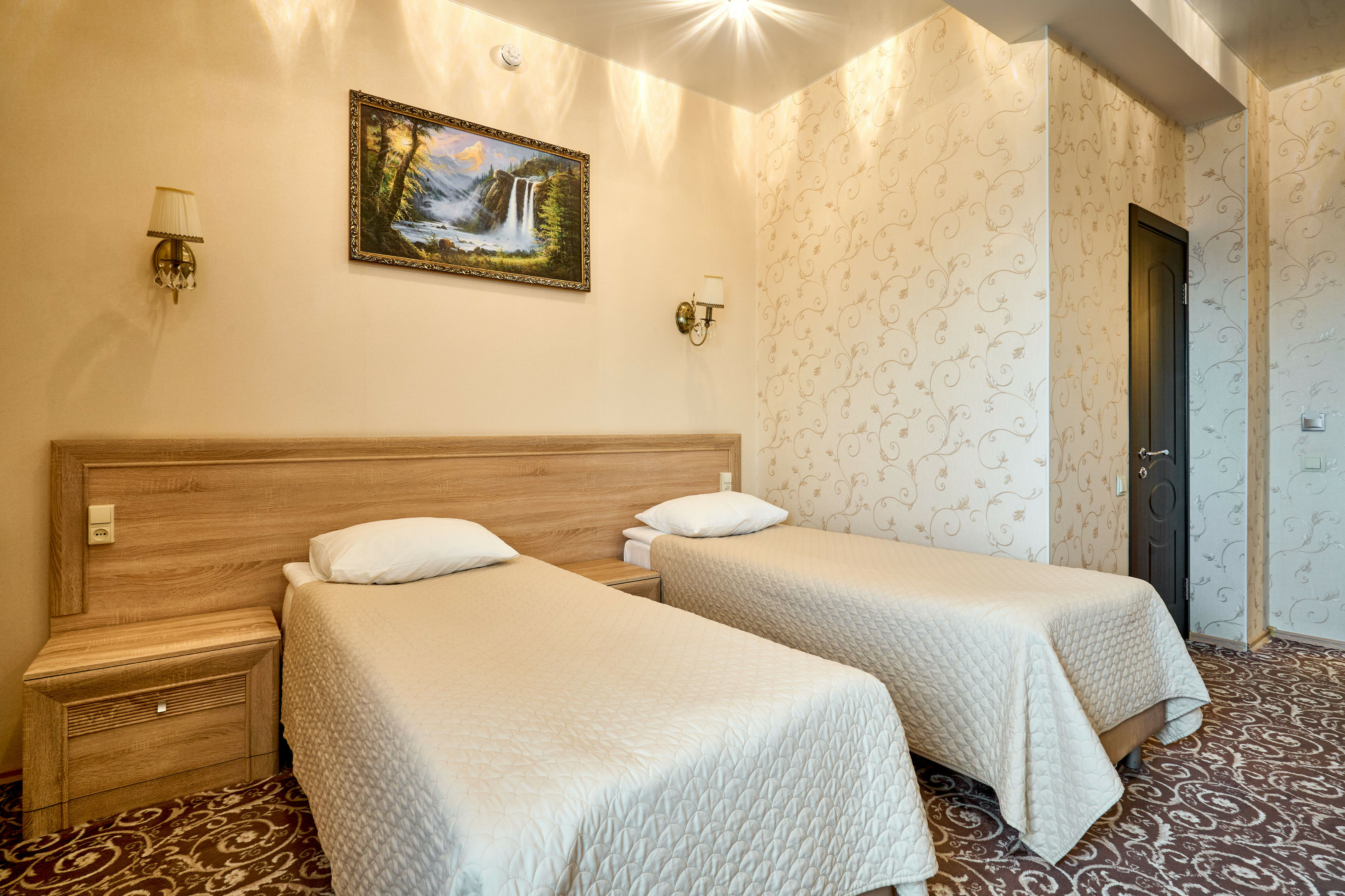 Фото Континент