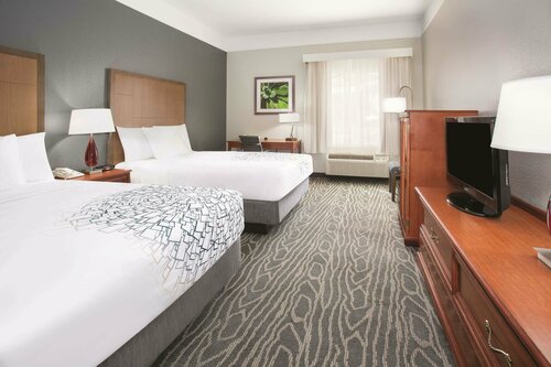 Гостиница La Quinta Inn & Suites by Wyndham Gallup
