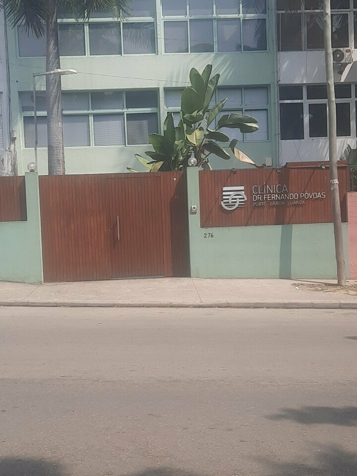 Medical center, clinic Clínica Dr. Fernando Póvoas, Loanda, photo