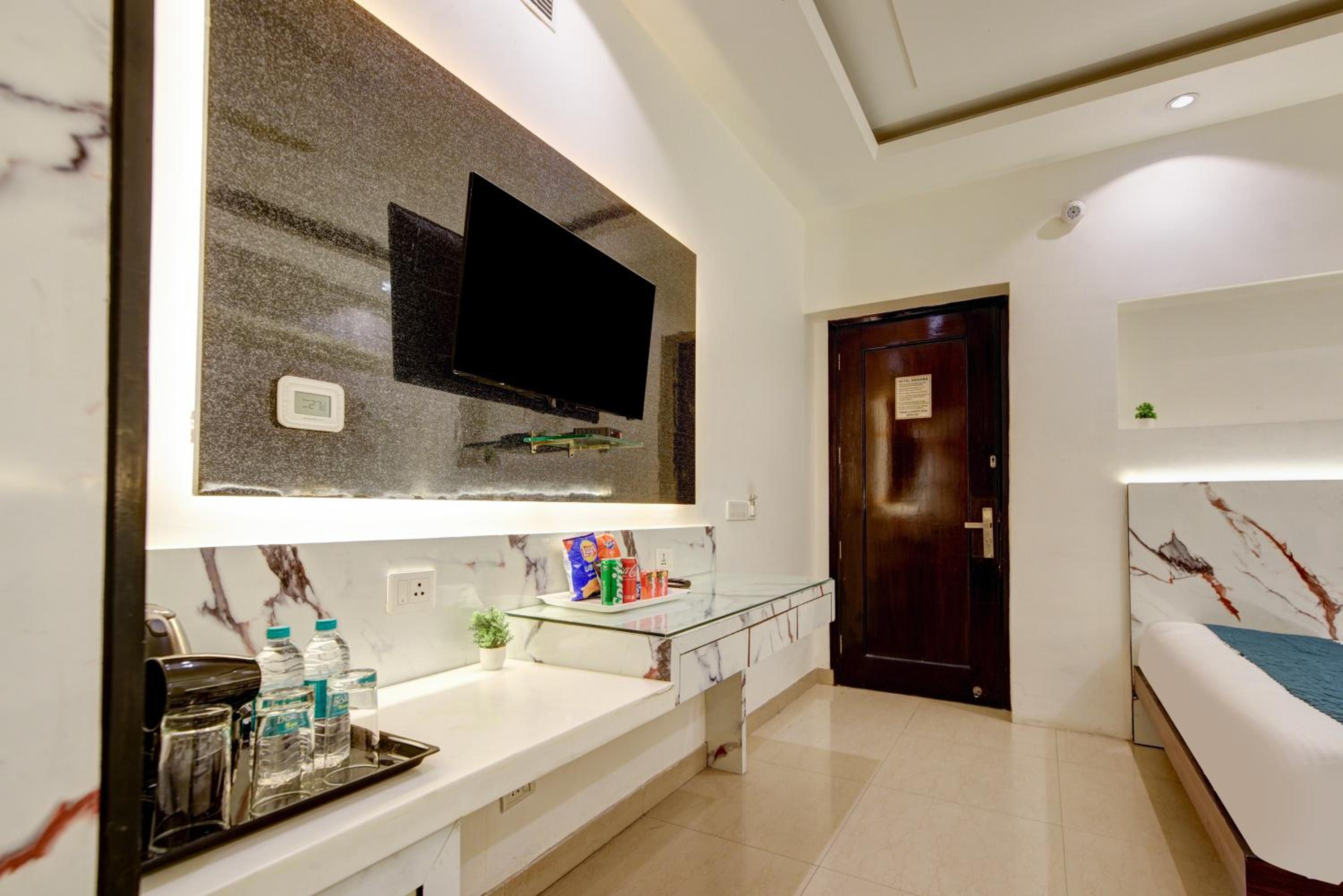 Фото Krishina Hotel