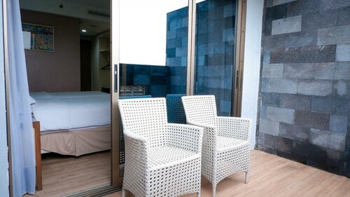Гостиница Ayola Sunrise Mojokerto в Моджокерто