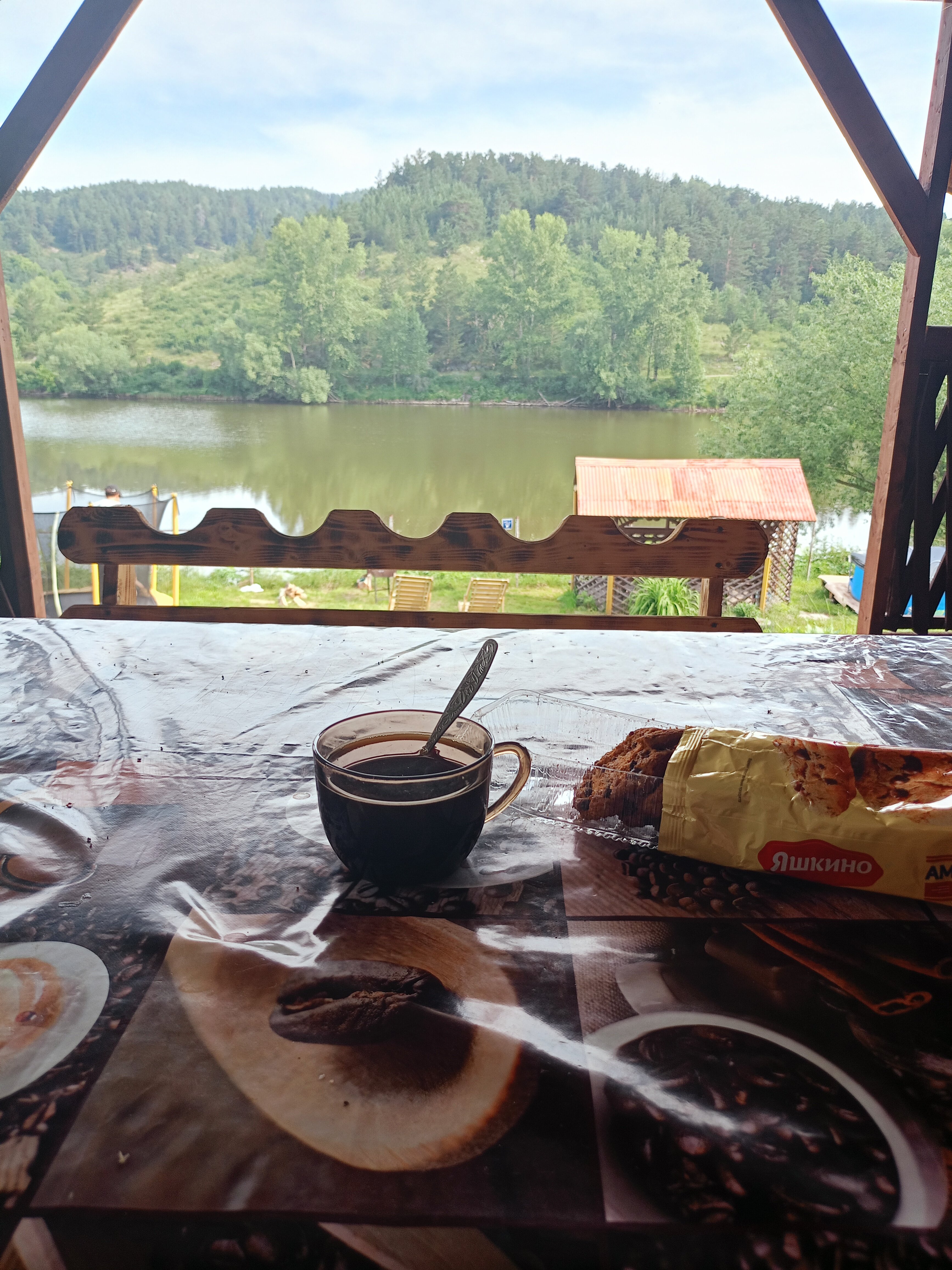 Фото Дом у пруда