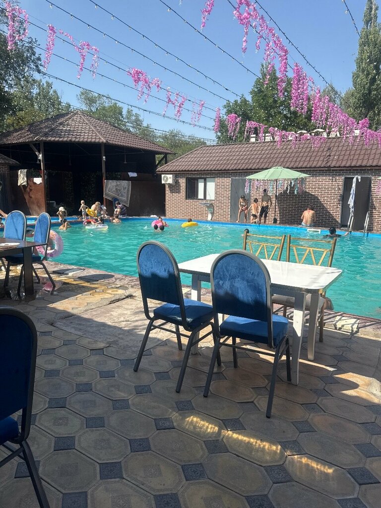 Мейрамхана Park palace, Тараз, фото