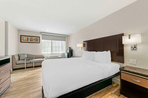 Гостиница Quality Inn & Suites