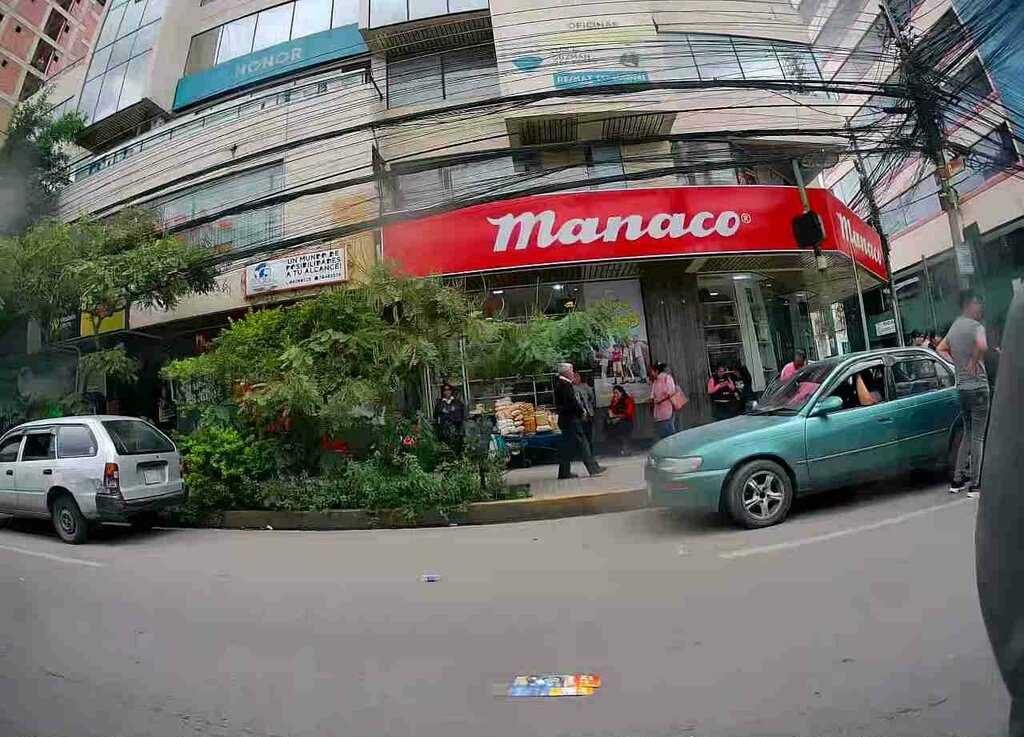 Clothing store Manaco, Cochabamba, photo