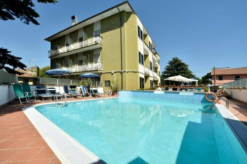 Гостиница Hotel Diano Marina в Диано-Марине