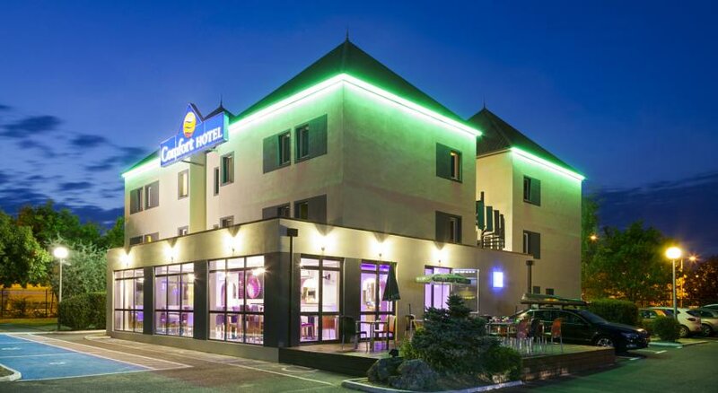 Гостиница Comfort Hotel Orleans Olivet