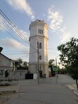 Water Tower White Pool (Боевая улица, 11) ، معلم جذب سياحي