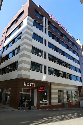 Гостиница Cebeci Grand Hotel в Ортахисаре