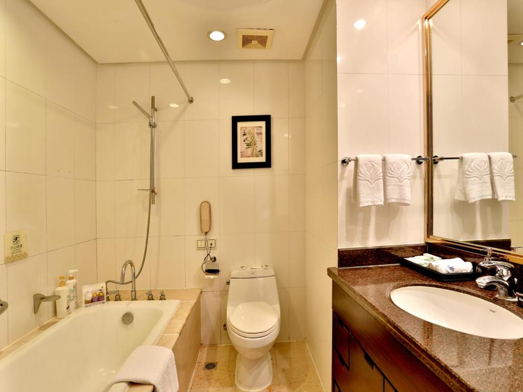 Фото Yimei Plaza Hotel