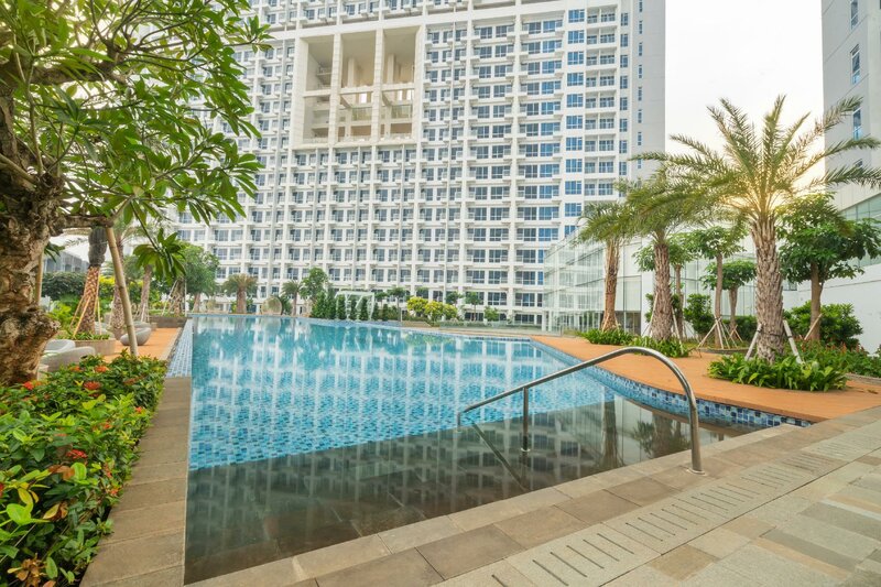 Гостиница Harris Suite Puri Mansion в Джакарте