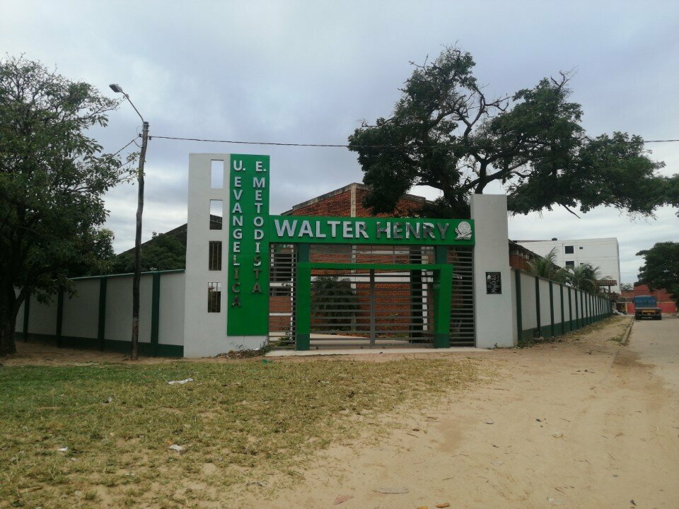 School U. E Evangélica Metodista Walter Henry, Santa Cruz de la Sierra, photo