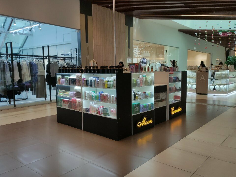 Perfume and cosmetics shop Moon Cosmetics, Almaty, photo