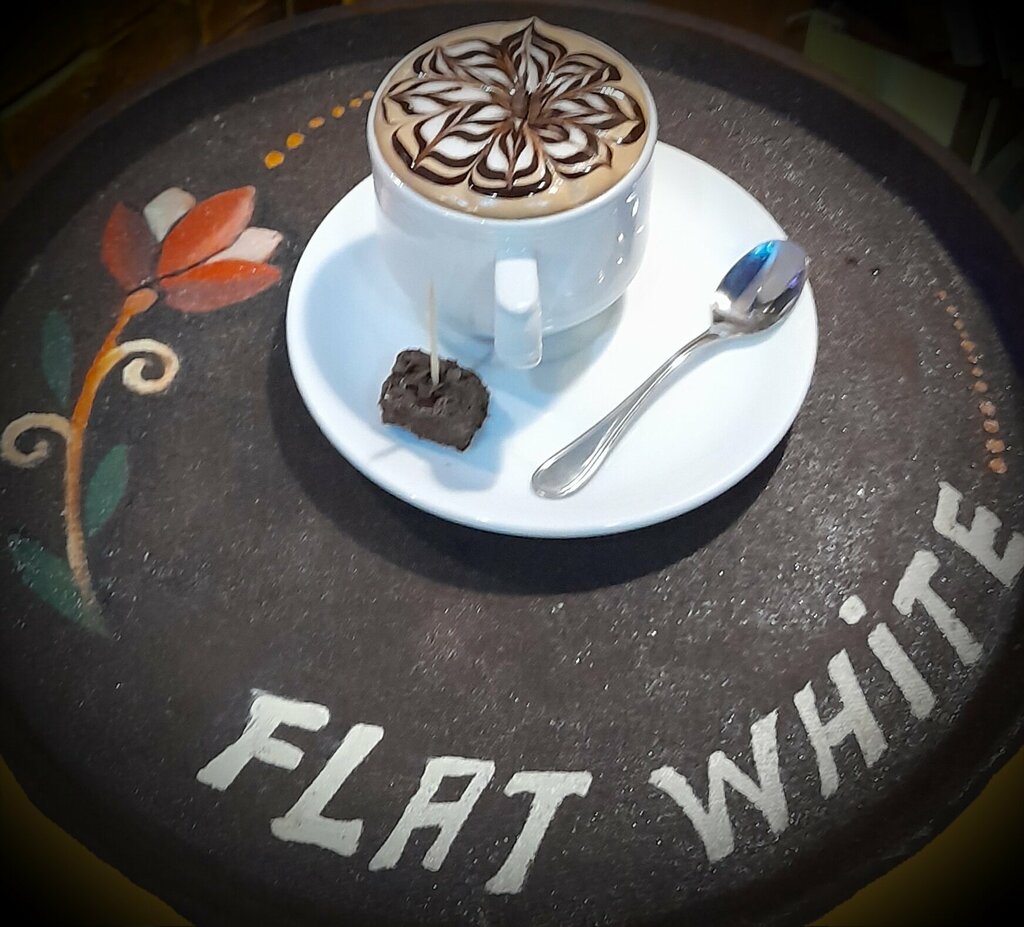 Coffee shop Flat White, Dahab, photo