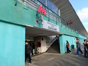 Әдемі қыздар мен жалаңаш суреттер