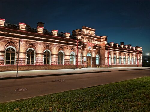 Аузында жыныс мүшесі бар қыздың суреті