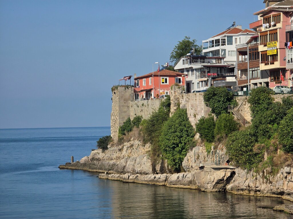 Landmark, attraction Amasra Lighthouse, Amasra, photo