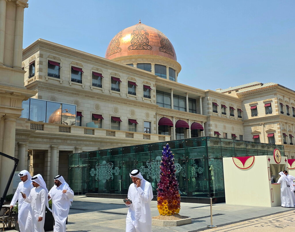 مركز تسوق 21 High St Katara ، الدوحة، صورة