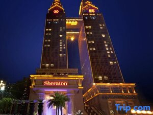 отель Sheraton Chongqing Hotel