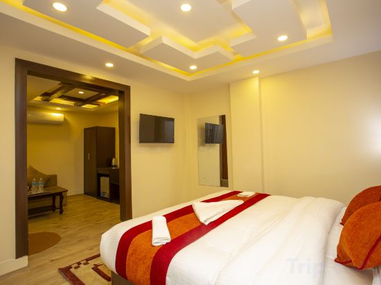 Фото Hotel Sapana Garden