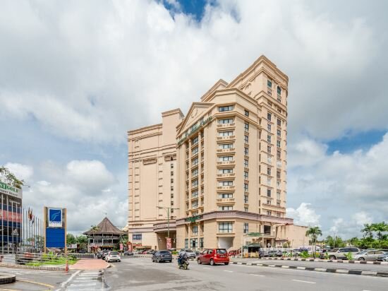 Фото Imperial Riverbank Hotel Kuching