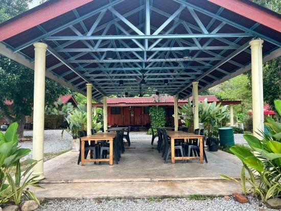 Hotel Capital O 91152 Jerot Dusun Campsite, State of Kedah, photo