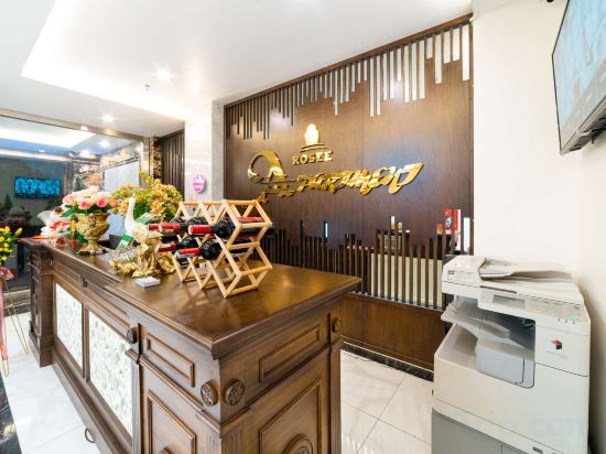 Фото Rosee Hotel & Apartment