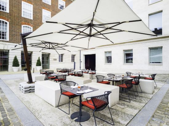 Фото Apex Temple Court Hotel