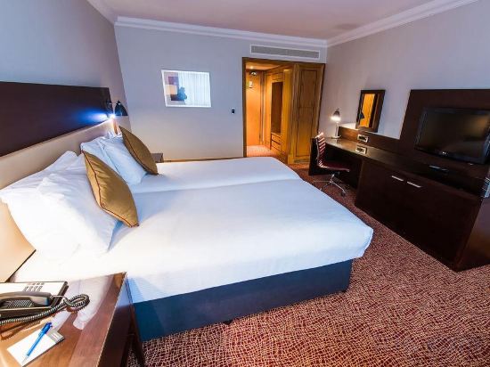 Фото Leonardo Royal Southampton Grand Harbour