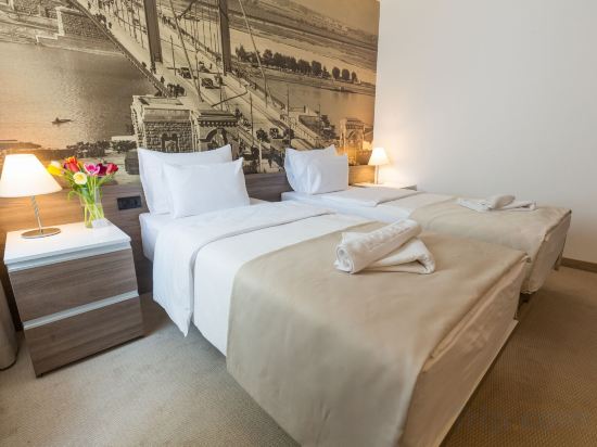 Фото Royal Inn Hotel