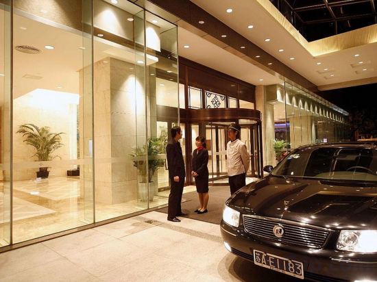 Фото Yishiyuan Hotel