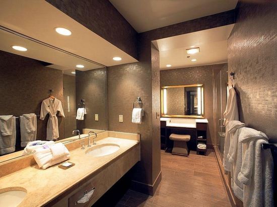 Фото Blue Chip Casino Hotel and SPA