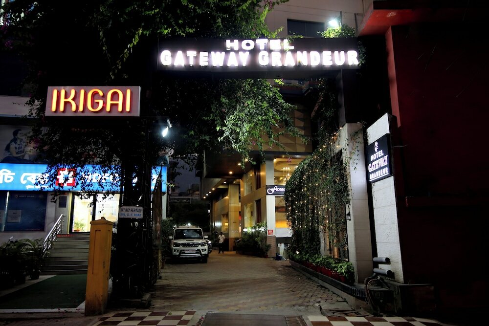 Фото Hotel Gateway Grandeur