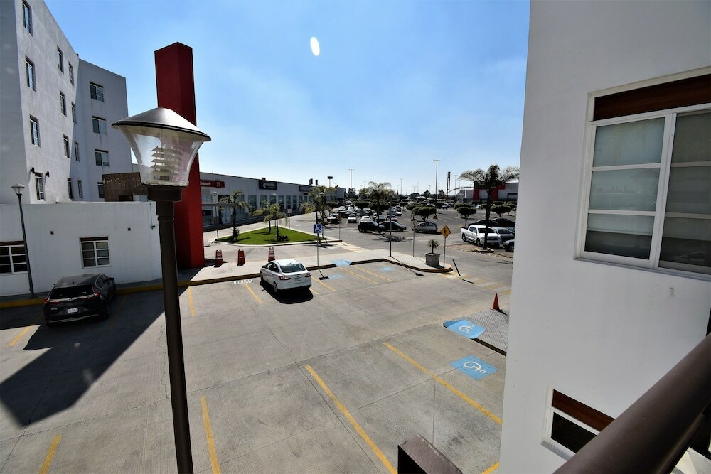 Фото Mexico Inn Express Salamanca