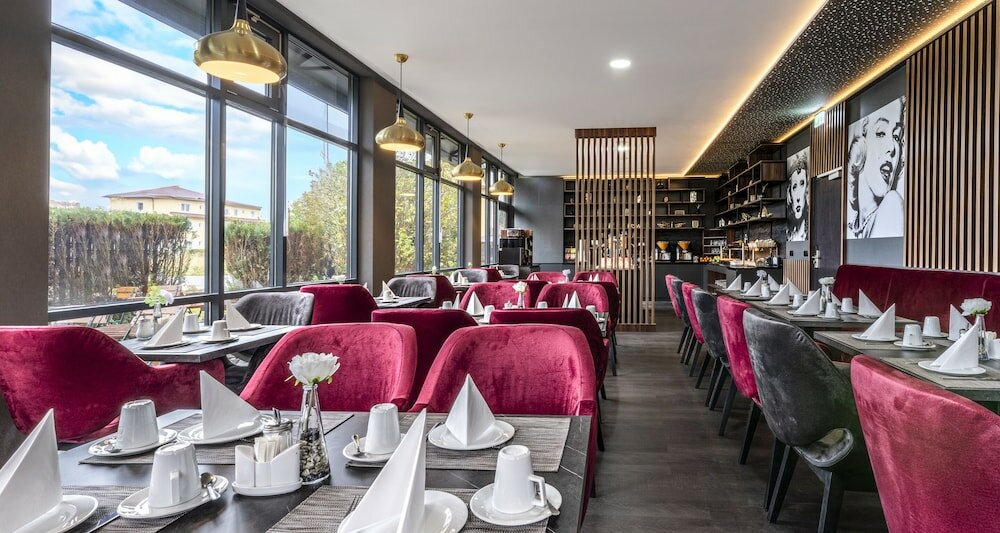 Фото Plaza Inn Mühldorf am Inn