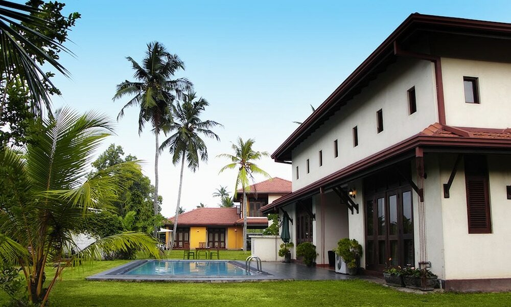 Фото The Airport Villa