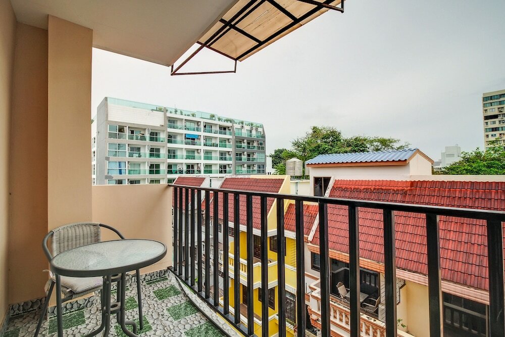 Фото Patamnak Beach Guesthouse