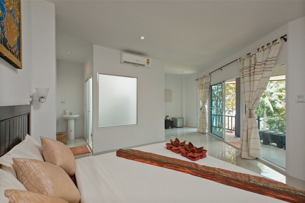 Фото The Cove Phi Phi